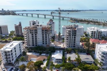 Peninsula Sarasota Celebrates Construction Top Out Milestone